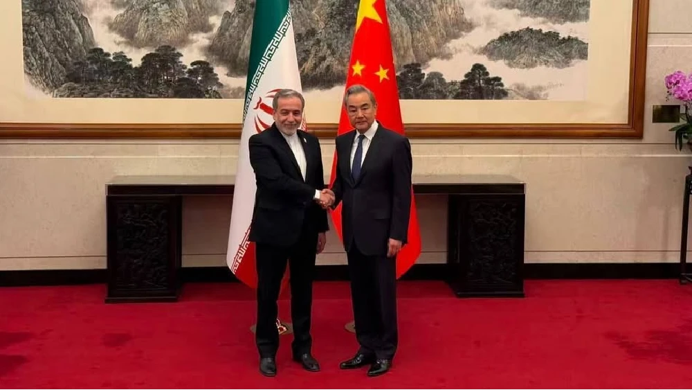China calls for 'complete' and immediate cessation of hostilities in Middle East